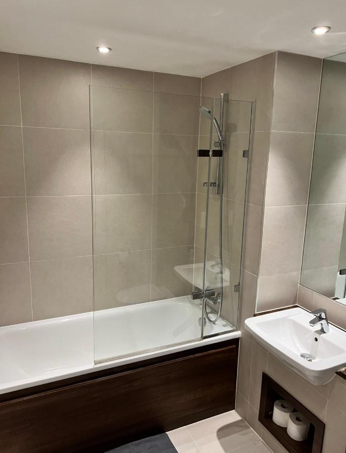 Modern Room Homestay In Apartment With Private Bathroom Croydon Luaran gambar